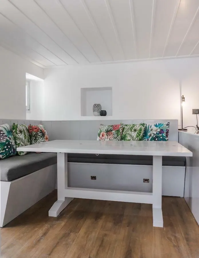 דירות Mykonos Town One Manto Square